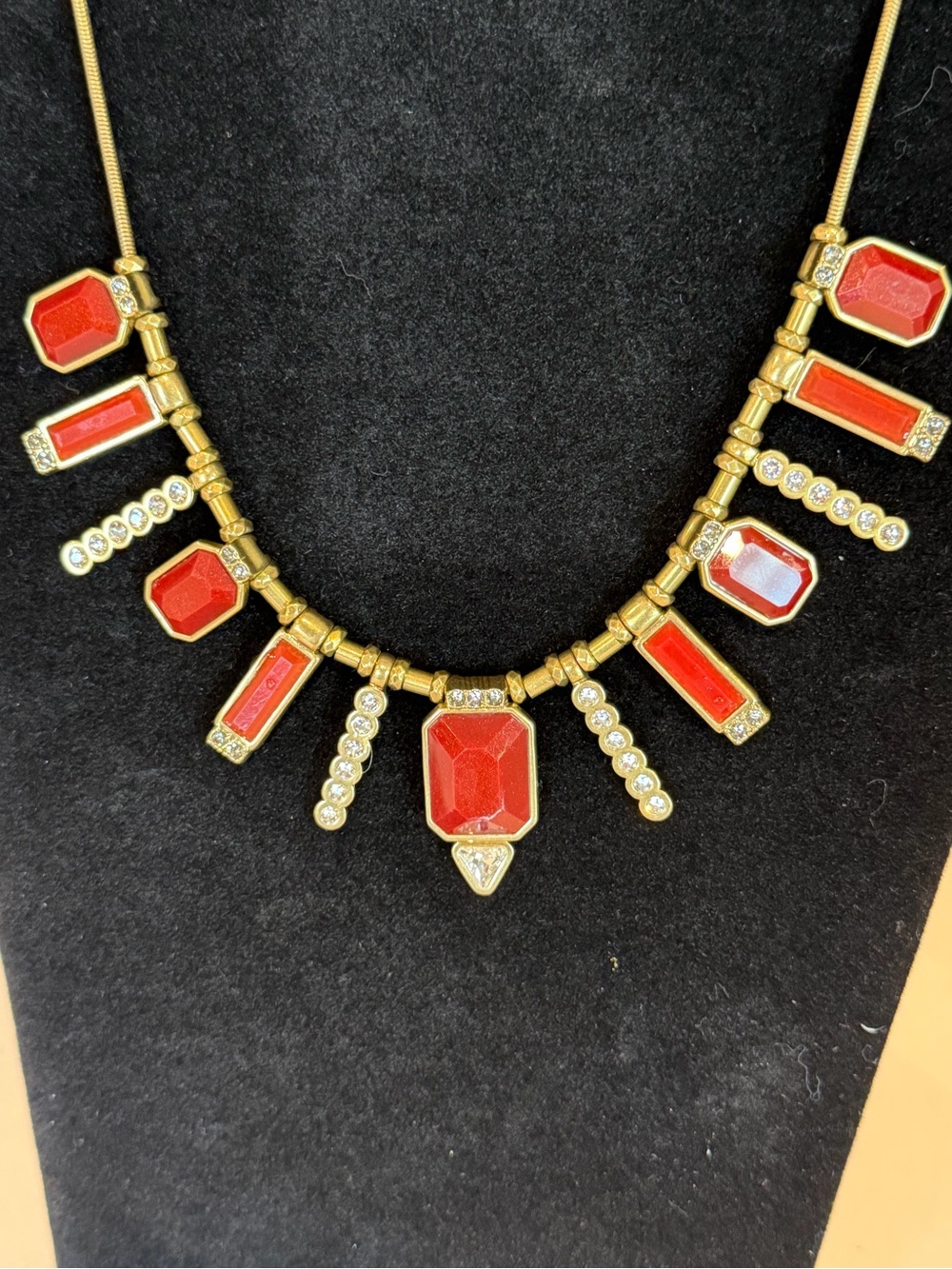Silpada—K&R Retired Line. Gold-Tone Red Statement Necklace with Crystal Accents